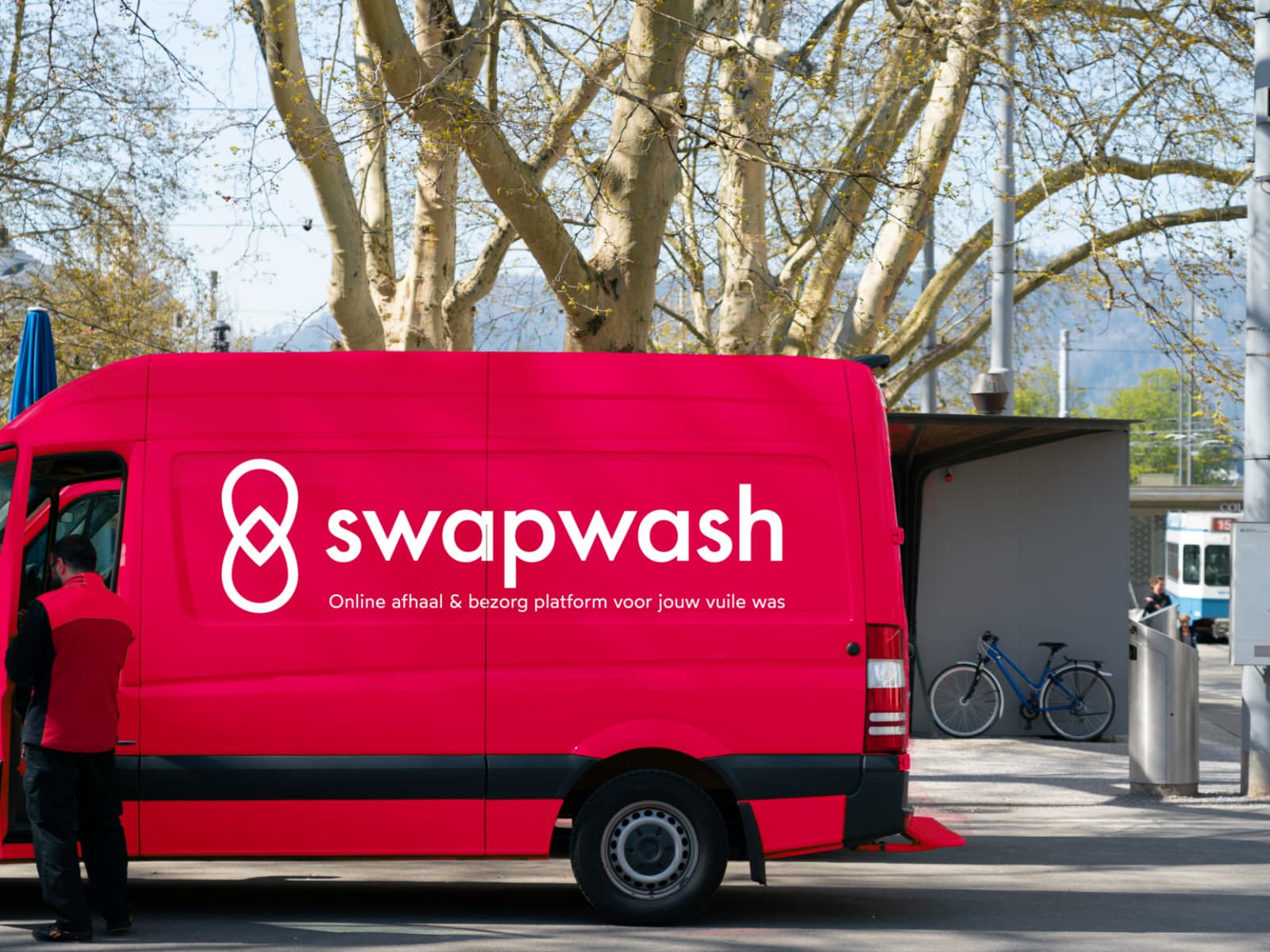 Logo design for an online laundry delivery service